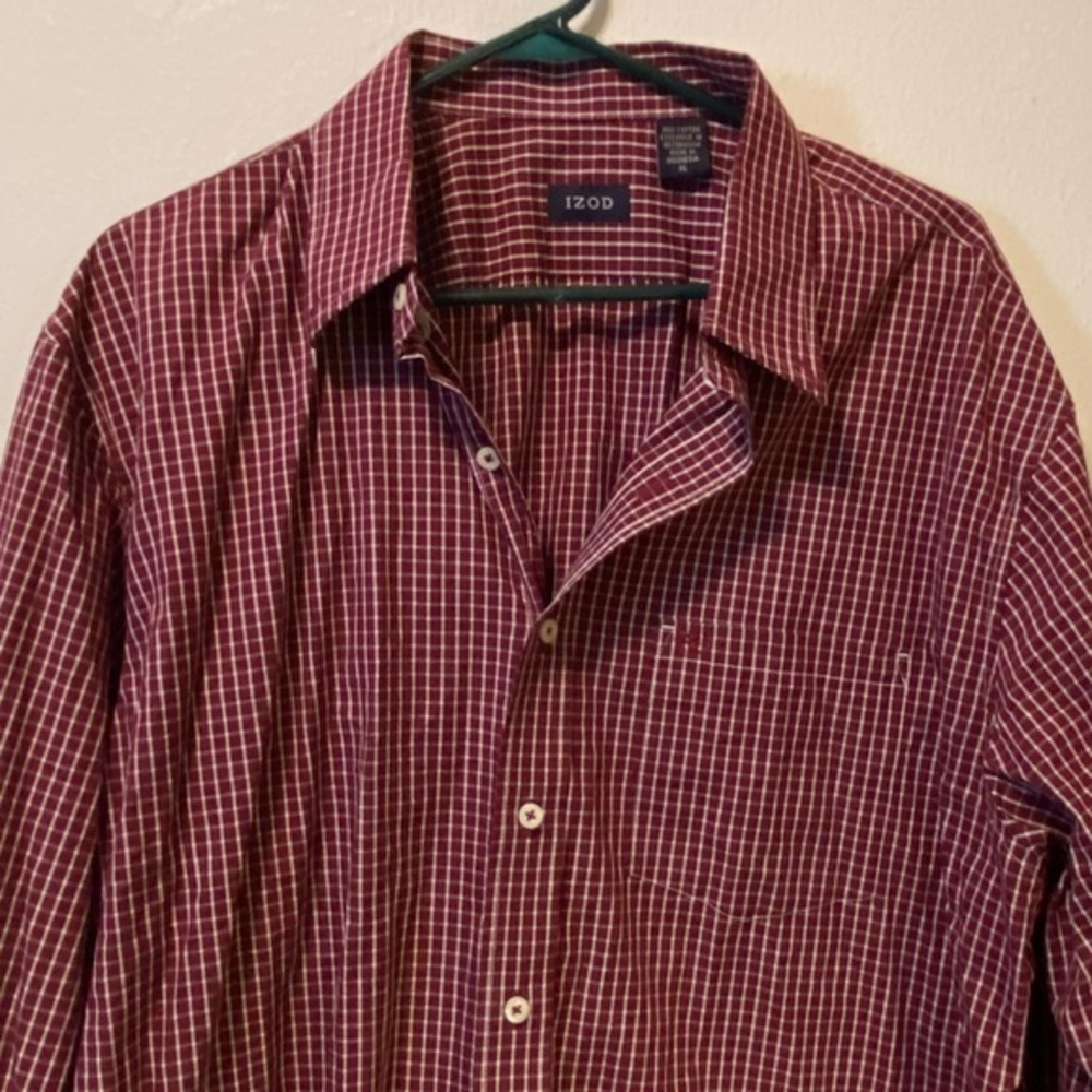 IZod Shirt Red Mens Size XL Long Sleeve Pocket Button Up Collared